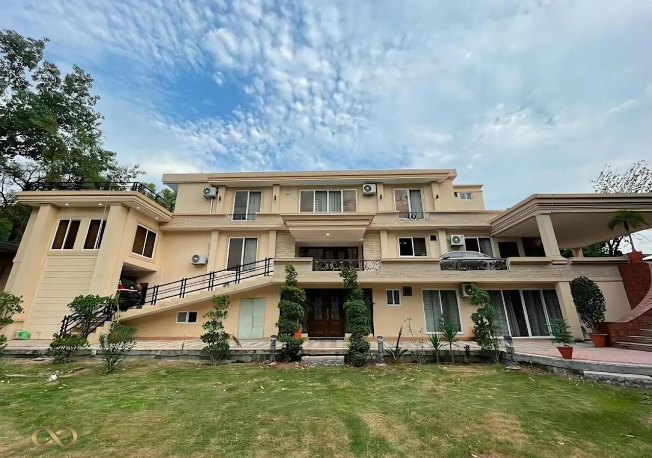 Infinity Villa F10 Islamabad Esterno foto